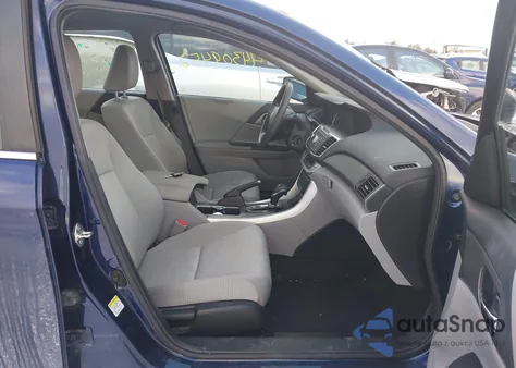 2015 Honda Accord Lx z USA, uszkodzony, nr VIN 1HGCR2F32FA210345